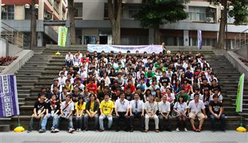 龍華科大舉辦「2010年第五屆龍華科技大學全國高中職化工創意營」參與師生合影