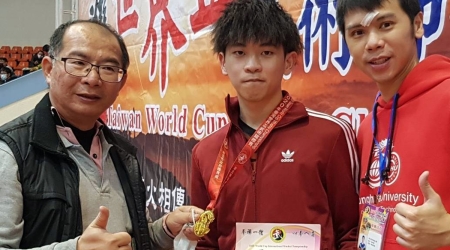 龍華科大遊戲系馬國僑生陳為鎮，蟬聯孫逸仙盃全球武術大賽個人太極拳、太極劍雙料冠軍。