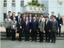龍華科大葛自祥校長(前排右四)與韓國專科大學教育協議會參訪團貴賓合影
