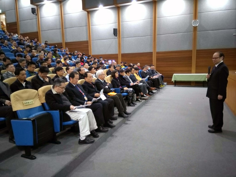 龍華科大舉行教學研討會，以精進教學產研專業，為學校永續發展全力以赴。