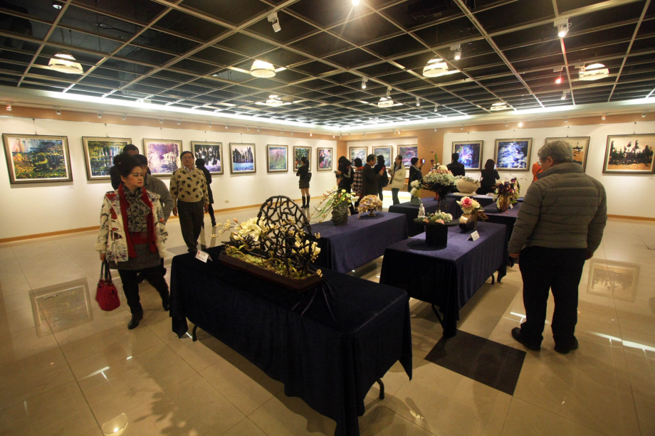 藝文中心舉辦創藝-蔡美秀藝術個展。