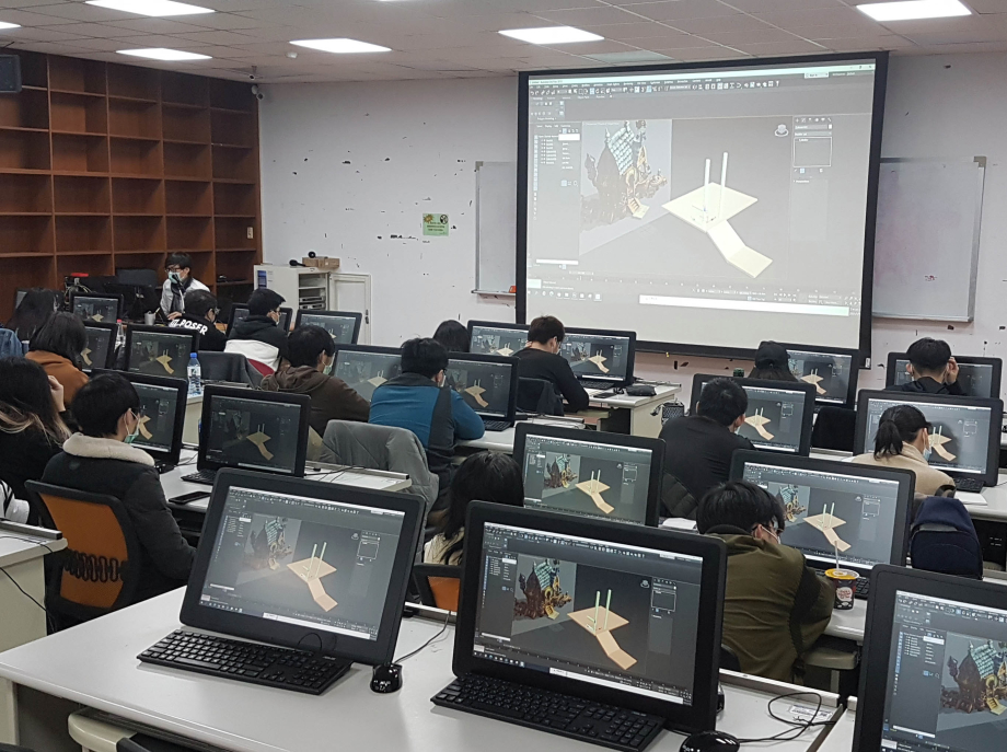 龍華科大開辦「3D遊戲美術專業人員就業養成班」，培訓學員投身產業新尖兵。