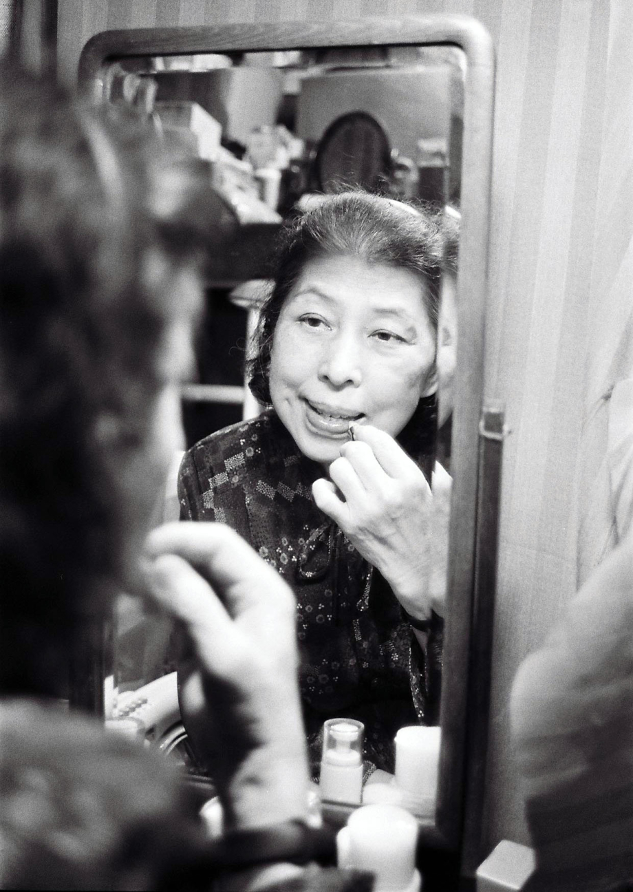 王筱晴攝影作品《重映》，以自己最重要的72 歲阿嬤做為主題，描述人生的經歷。