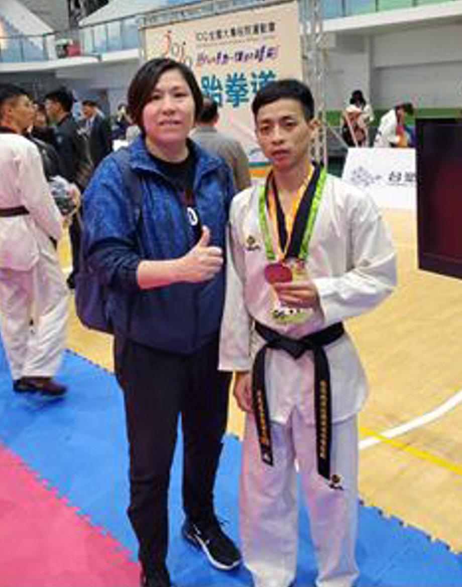 龍華科大電子系碩士生李有名跆拳功夫扎實，全大運跆拳對打個人賽榮獲銅牌佳績。
