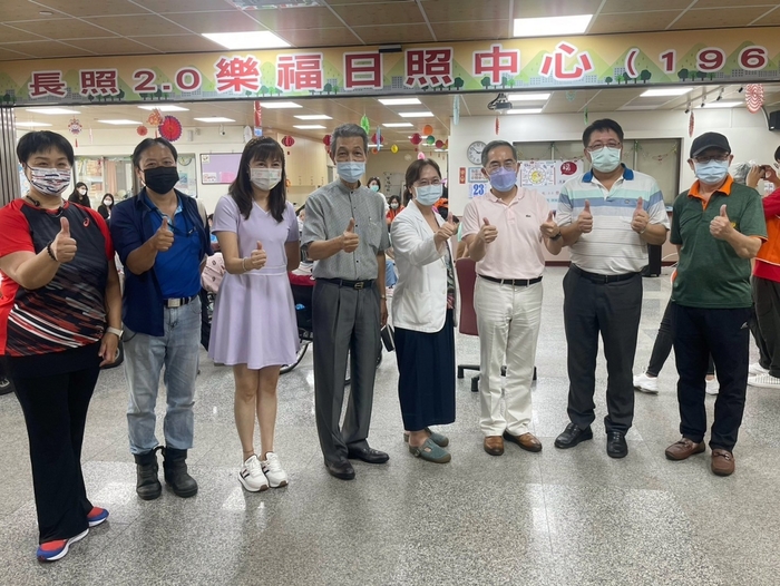 龍華科大邀請在地企業秉持社會責任理念，共同關懷樂生院民。