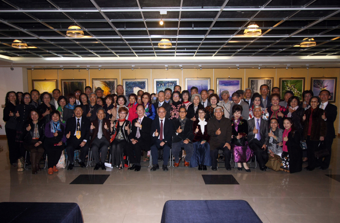 「創藝-蔡美秀藝術畫個展」開幕合影。圖片
