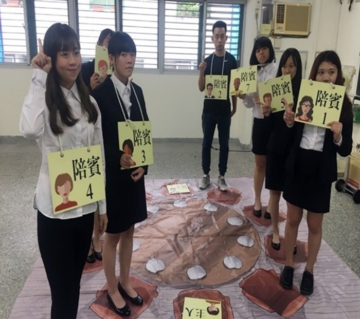 龍華科大推動多項教學創新措施－特色教學教法、情境式教材製作，激發學生學習動機。