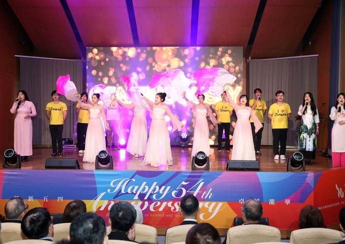 龍華現有2030位境外生，再創新高。