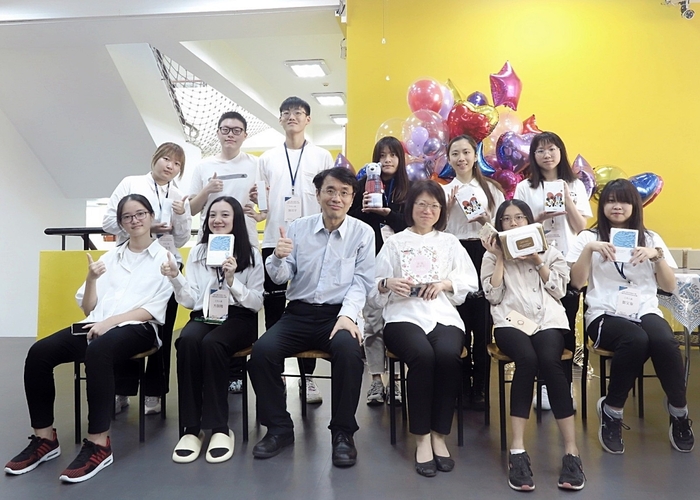 競賽籌劃至決賽都由龍華科大管理學院及數位商務系助理和學生執行。
