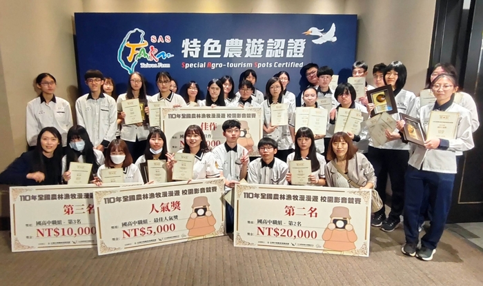 大甲高中同學參賽踴躍,6支影片入圍決賽並獲得第二、三名、人氣獎及佳作。