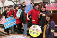 龍華科大師生參加「飢餓不再，救是現在」活動，展開12小時的飢餓體驗。