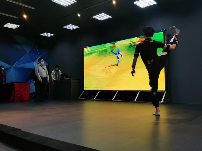 新北學子赴龍華科大體驗AR/VR，並透過3D人物建模及動畫模擬，了解如何製作3D動畫。