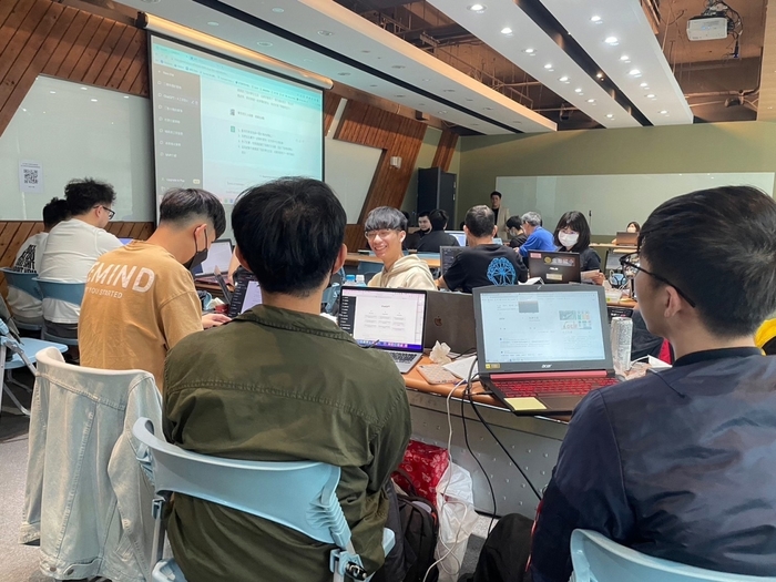 「Gaiabit毛焦點」團隊成員參加「U-start創新創業計畫」相關培訓活動。