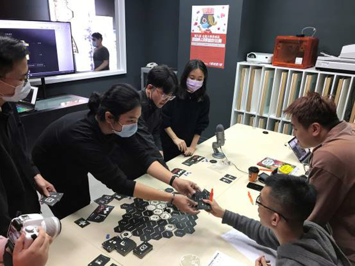 龍華科大數位內容中心培育學子數位技能，推廣原創桌遊產出多項優秀作品。