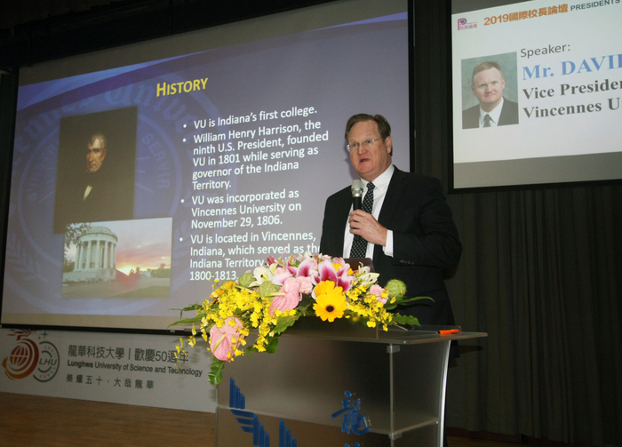 文森大學副校長David Tucker期待和龍華科大加強產學合作，培育工業4.0人才。