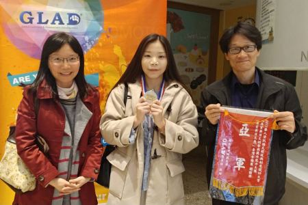 龍華科大國企系曾婉筑，由孫麗珠、宋家慶老師指導，榮獲商管類個人組亞軍。