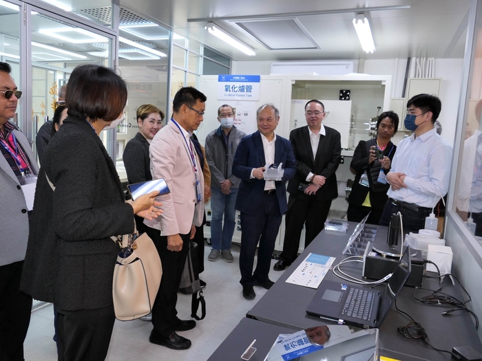 Guests from Surat Thani Province, the ASEAN Trade Association, and the Lions International visit the teaching and practical facilities at LHU.