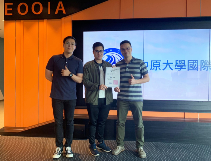 龍華學子積極參與創業CEO+計畫，增加團隊的創業實力。