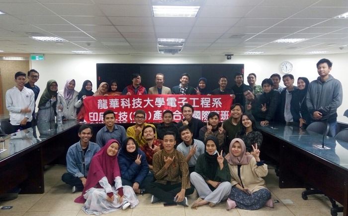 龍華科大曾辦理「印尼2+i技職產學合作專班」,為臺印官方技職教育新合作模式。(疫情前照片)