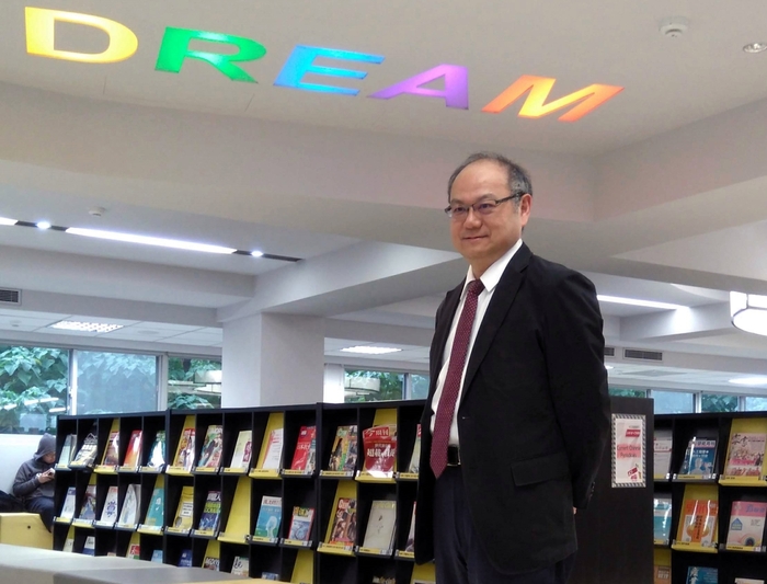 龍華科大校長葛自祥在畢業前夕，特別致110級畢業生一封信，勉在職場上創造被需要、被依賴價值。