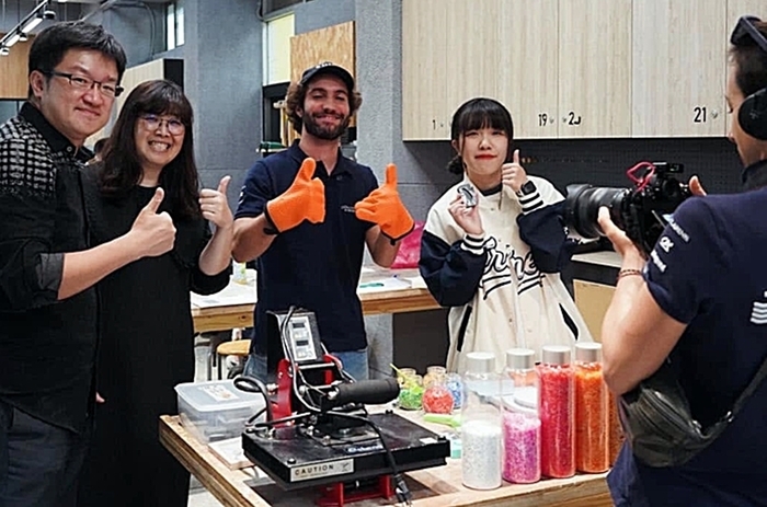An international environmental organization visited LHU to learn about the faculty and students' efforts to promote plastic recycling and collaborate to advance the recycling economy.