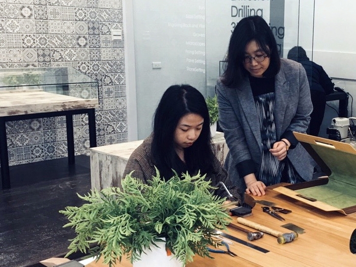 龍華科大開辦第三人生大學「時尚手作設計」計6類專班，量身打造壯世代學習旅程。