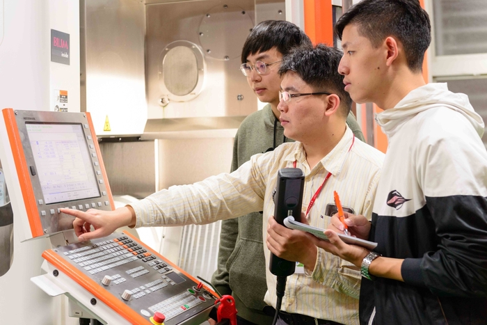 In a survey by Global Views Monthly on ideal universities recognized for outstanding academic performance by university presidents across Taiwan, LHU was ranked as the top choice among private universities of science and technology.