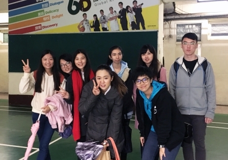 圖為龍華科大學生參加2018 AWI-TAIWAN全國校際盃年輕侍酒師菁英賽，表現優異，全數晉級決賽。