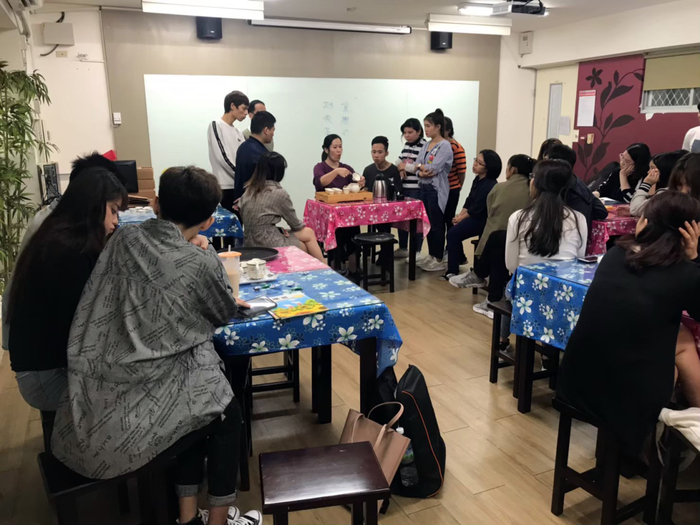 龍華科大觀休系新南向專班學子上實務課程情形。